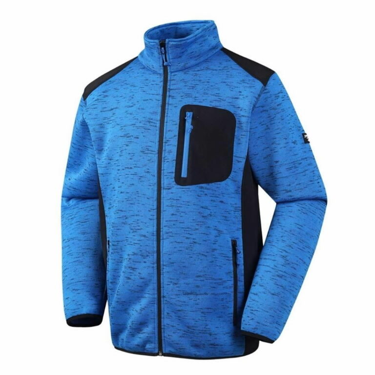 Adīta jaka ar softshell elementiem